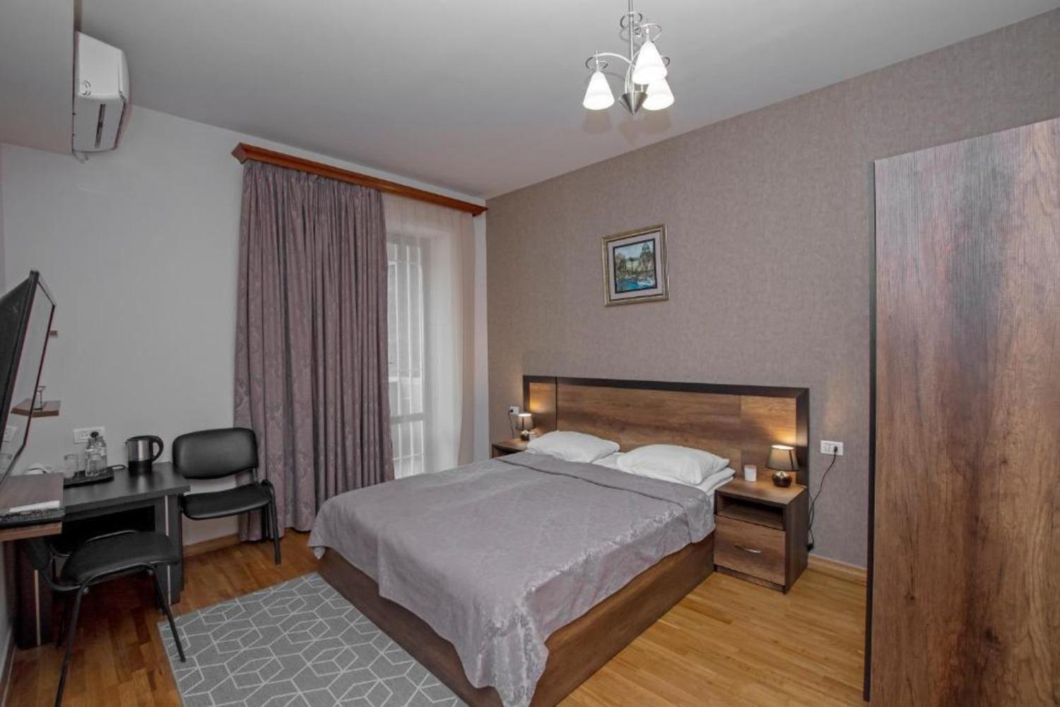Hotel Season Yerevan Luaran gambar