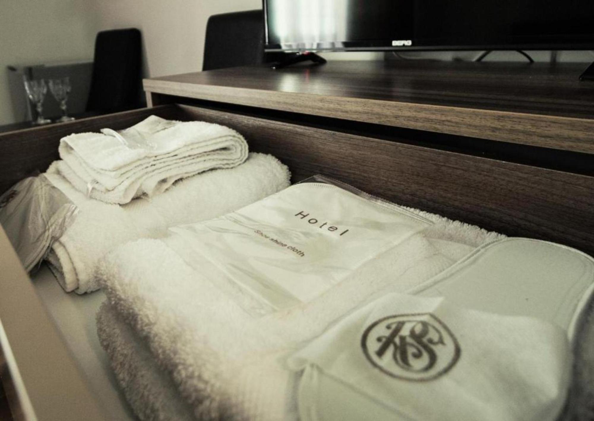 Hotel Season Yerevan Luaran gambar